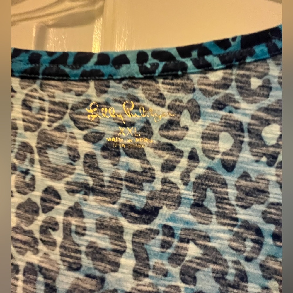 Lilly Pulitzer fun t-shirt